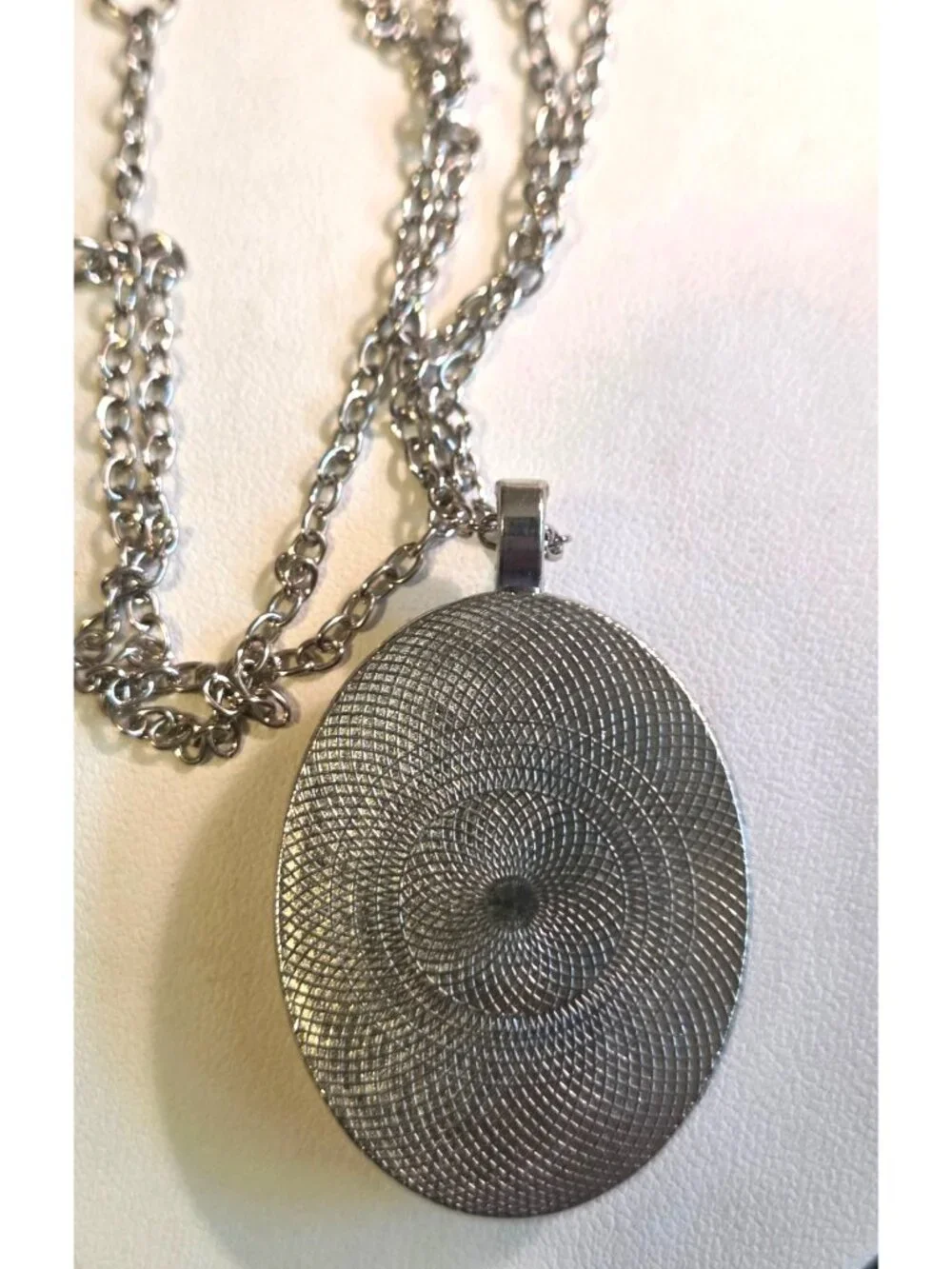 Nativity Scene Pendant With Chain